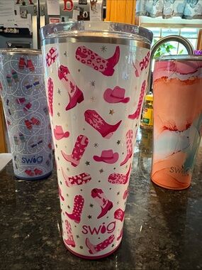 Swig Pink Cowboy Boot Tumbler 32oz